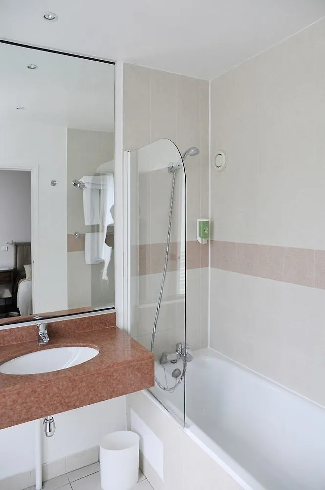 Arcadie Montparnasse Hotel